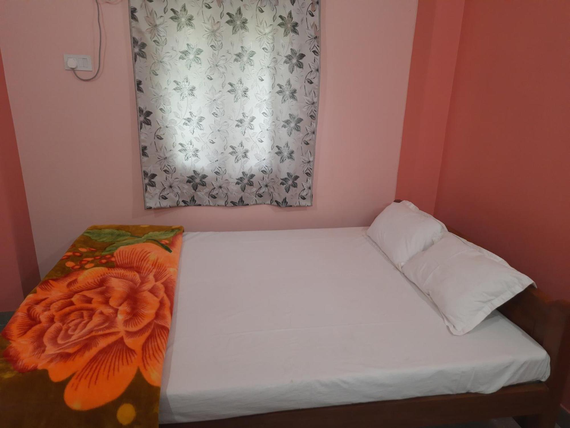 Hotel Lbh Gaya Esterno foto