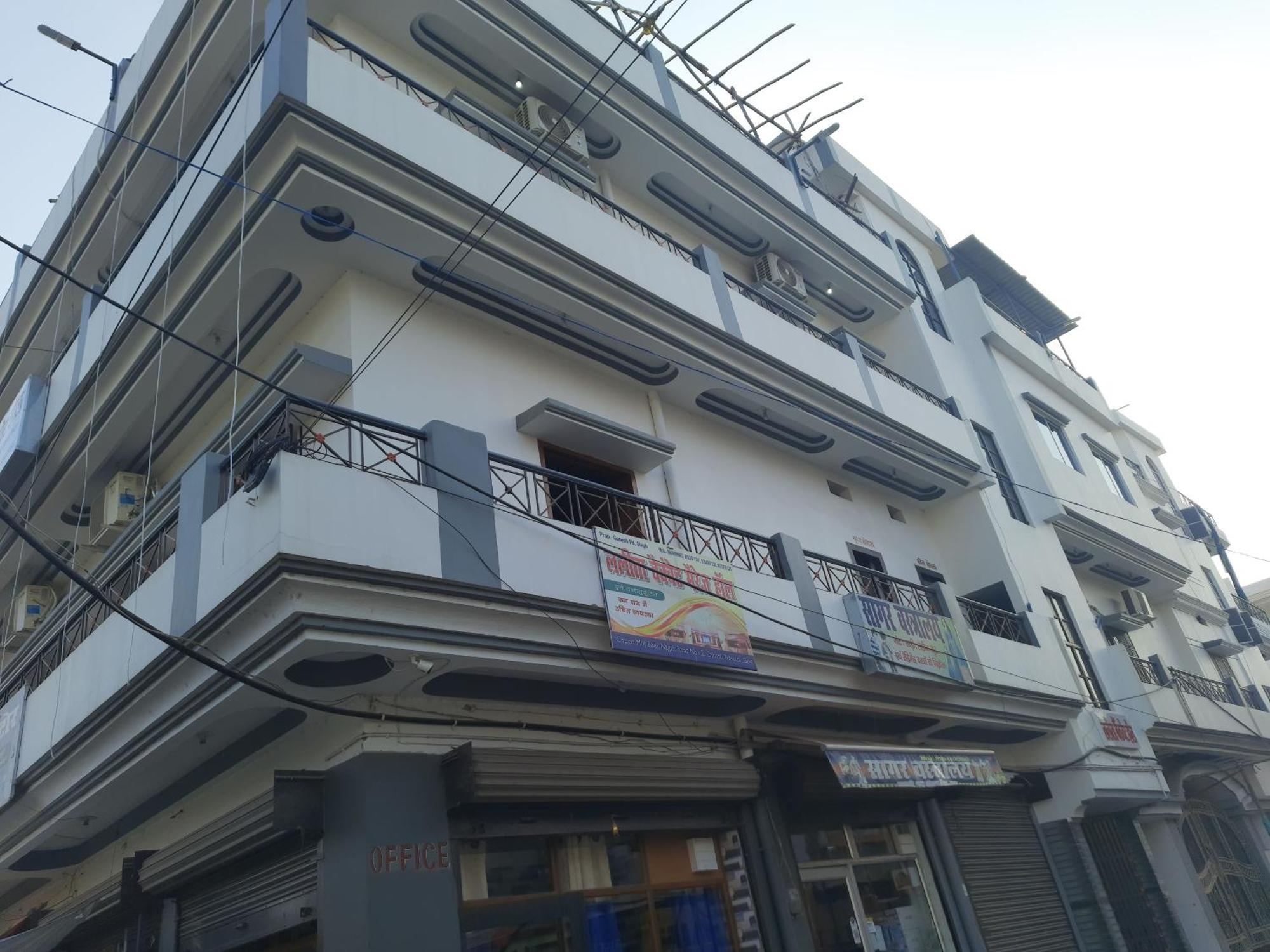 Hotel Lbh Gaya Esterno foto